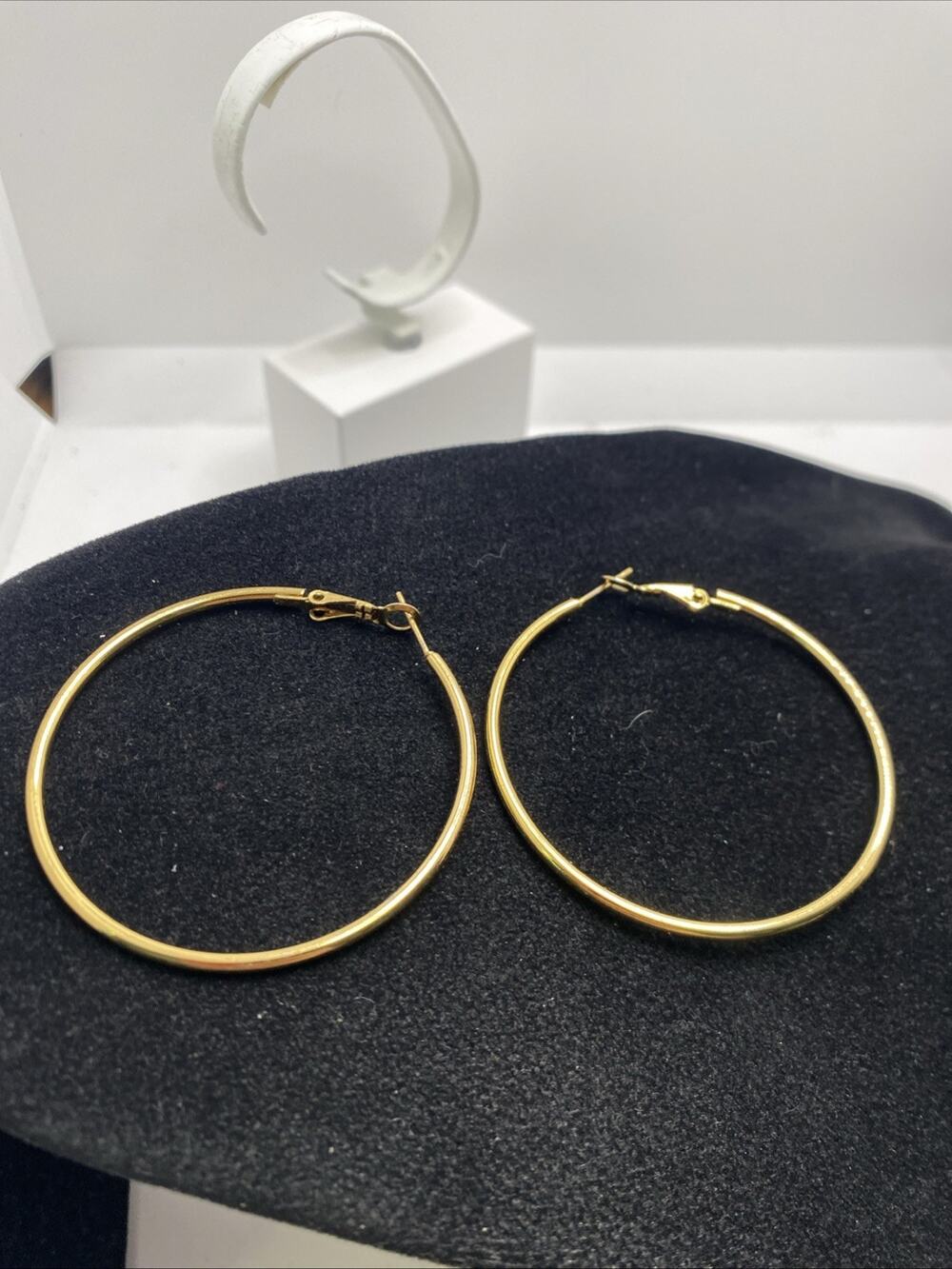 Womens Gold Tone Hoop Earrings